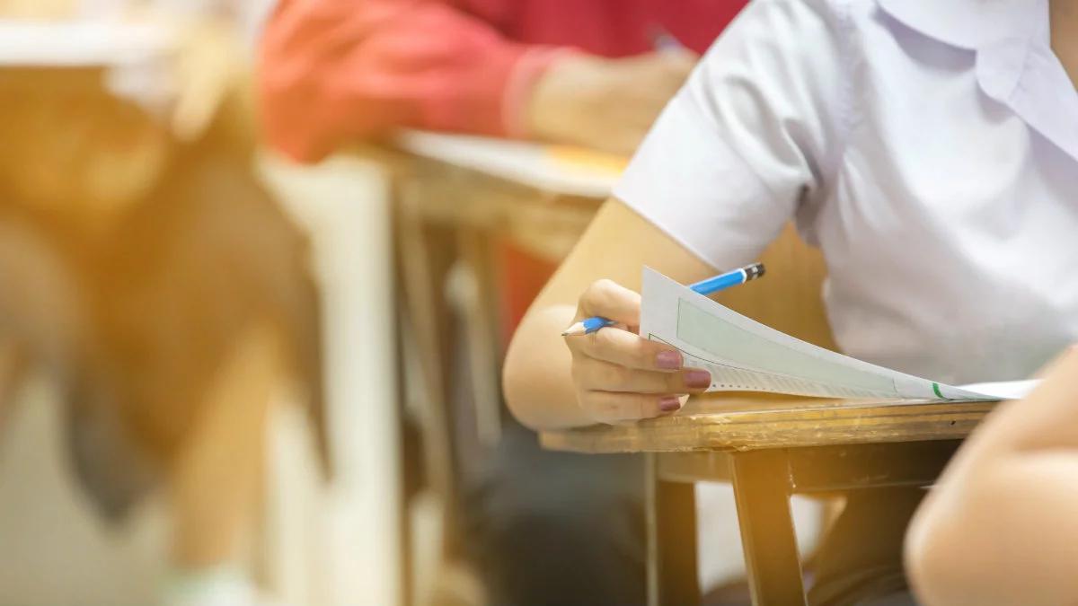 Co z próbnymi egzaminami ósmoklasisty i maturalnymi? MEN wyjaśnia