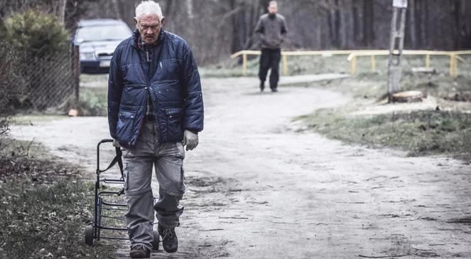 Emeryci stracą prawo dorabiania?