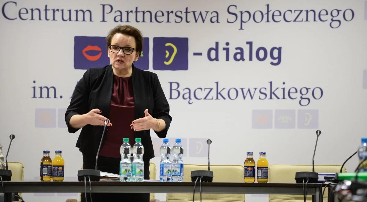 Anna Zalewska: do końca kwietnia wyniki prac Zespołu ds. statusu zawodowego