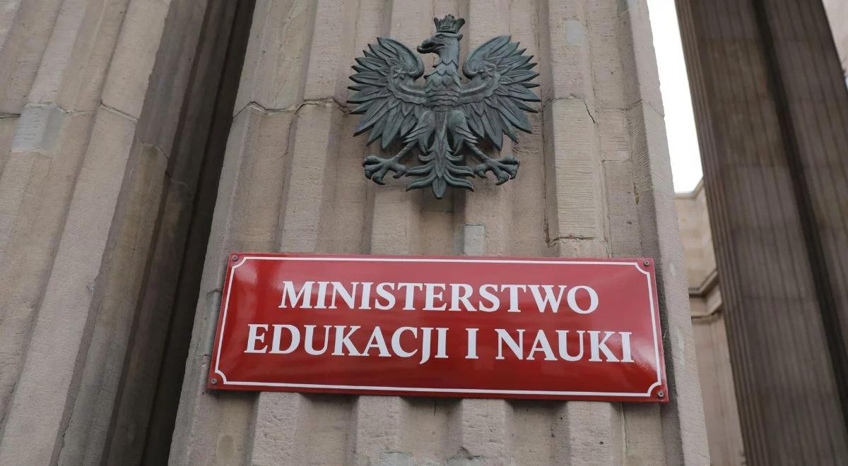 Pieniądze na "trans kobiecość". Minister Czarnek zapowiada reformę systemu grantowego