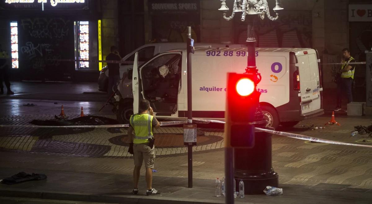 Media po zamachach: jak to możliwe, że auto przedostało się na deptak?