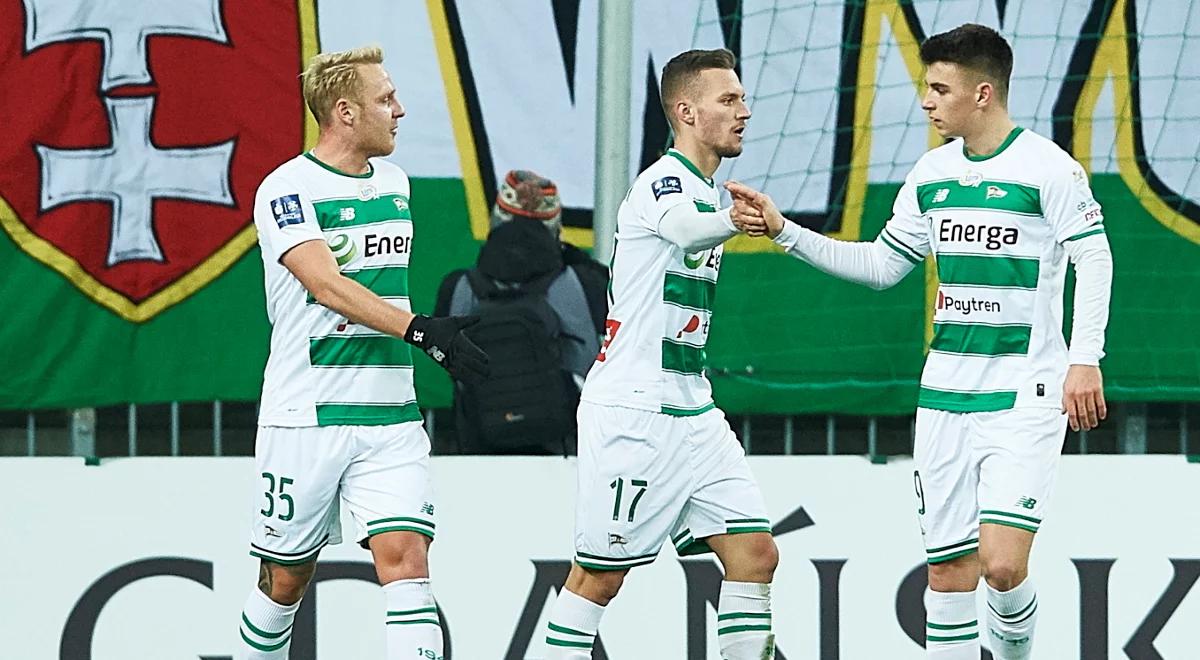 Ekstraklasa: Lechia Gdańsk wraca na zwycięski szlak. ŁKS na samym dnie