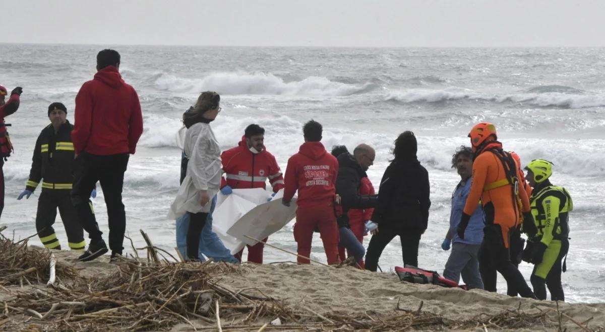 U wybrzeży Włoch zatonął kuter z migrantami. Są dziesiątki ofiar, trwa akcja ratunkowa