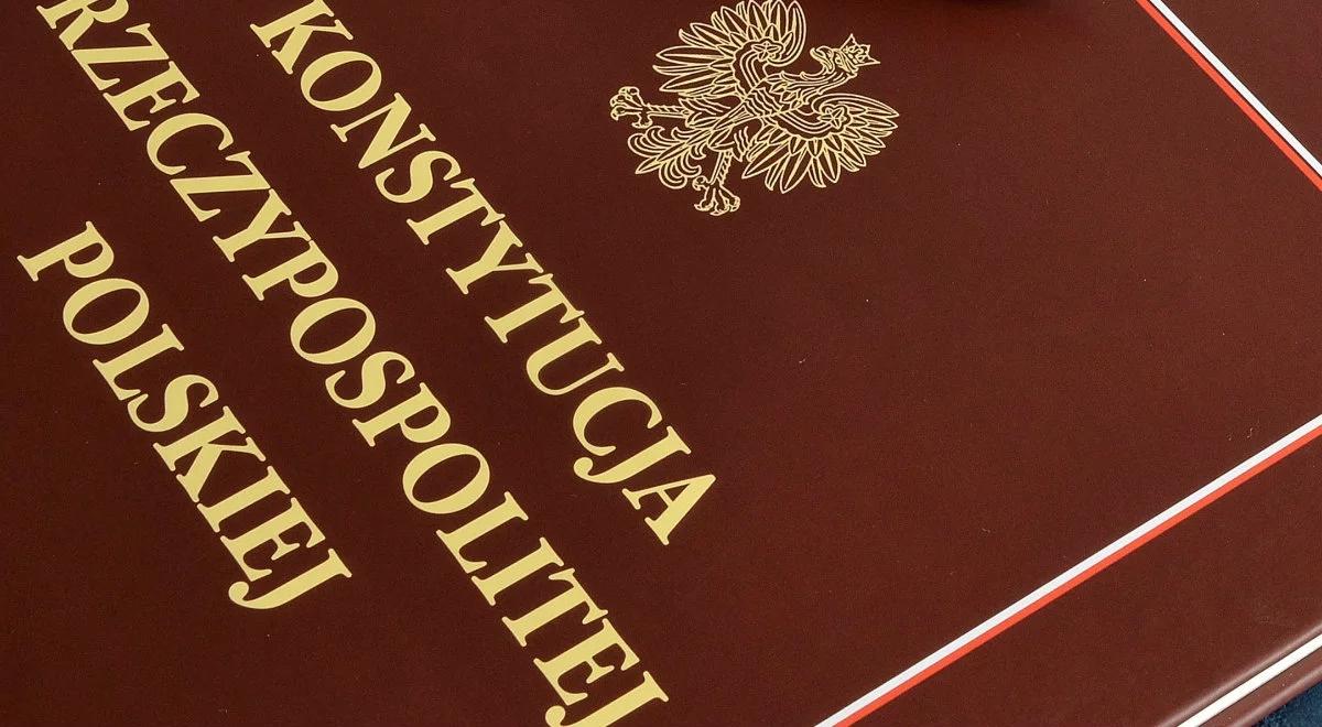 CBOS: w referendum ws. konstytucji chce wziąć udział 50 proc. badanych, 41 proc. się nie wybiera 