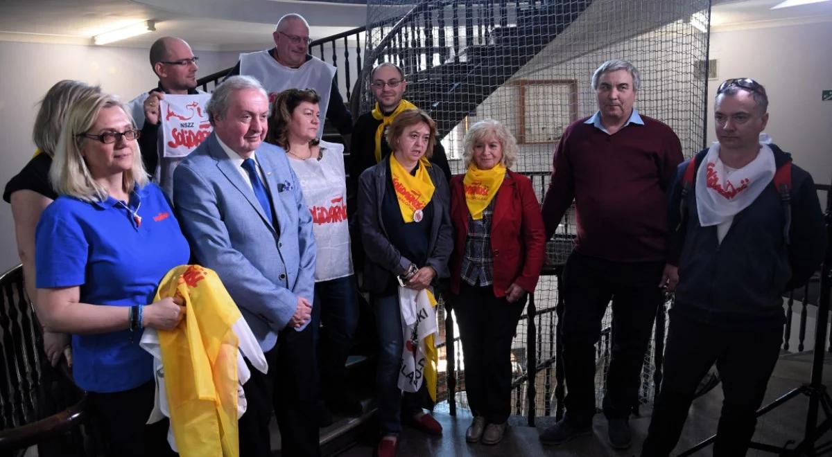Po 26 dniach nauczyciele z "Solidarności" zakończyli okupację kuratorium oświaty w Krakowie