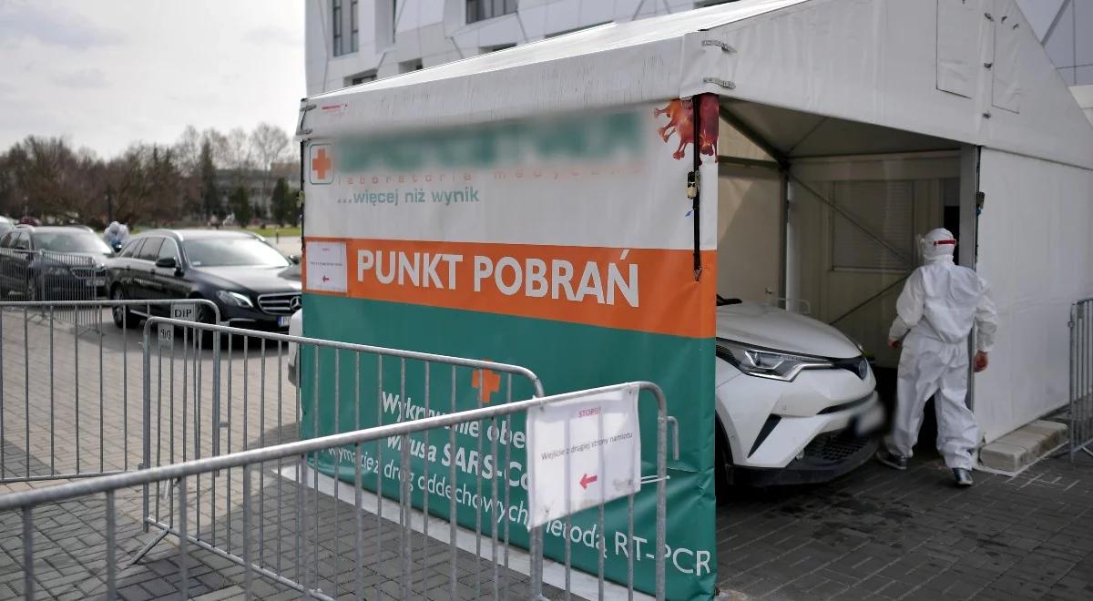Skrócenie kwarantanny i szersze testowanie. Szef MZ chce zmian w strategii covidowej