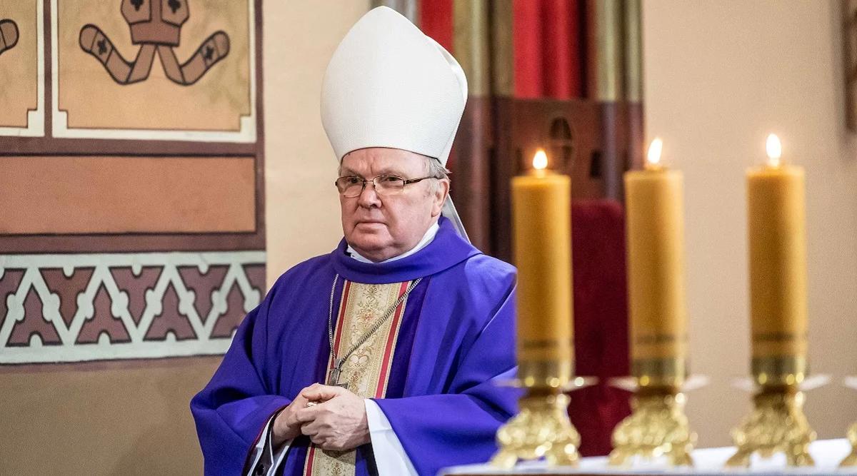 Abp Gołębiewski wziął udział w mszy św., mimo zakazu. Jest reakcja KEP