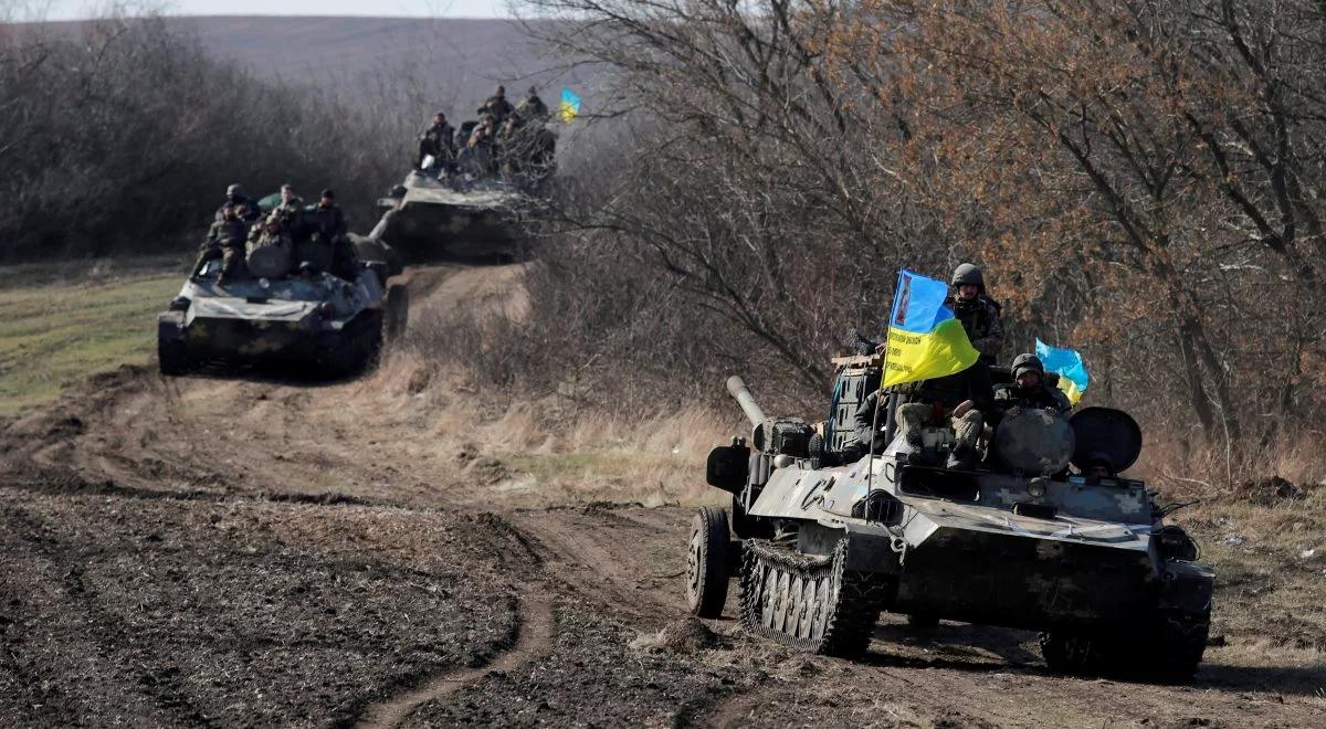 Petro Poroszenko: Ukraina wycofała ciężki sprzęt, a prorosyjskie siły - nie