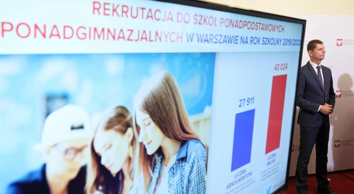 Sondaż IBRiS: reforma edukacji nieudana, ale nie zaszkodzi PiS
