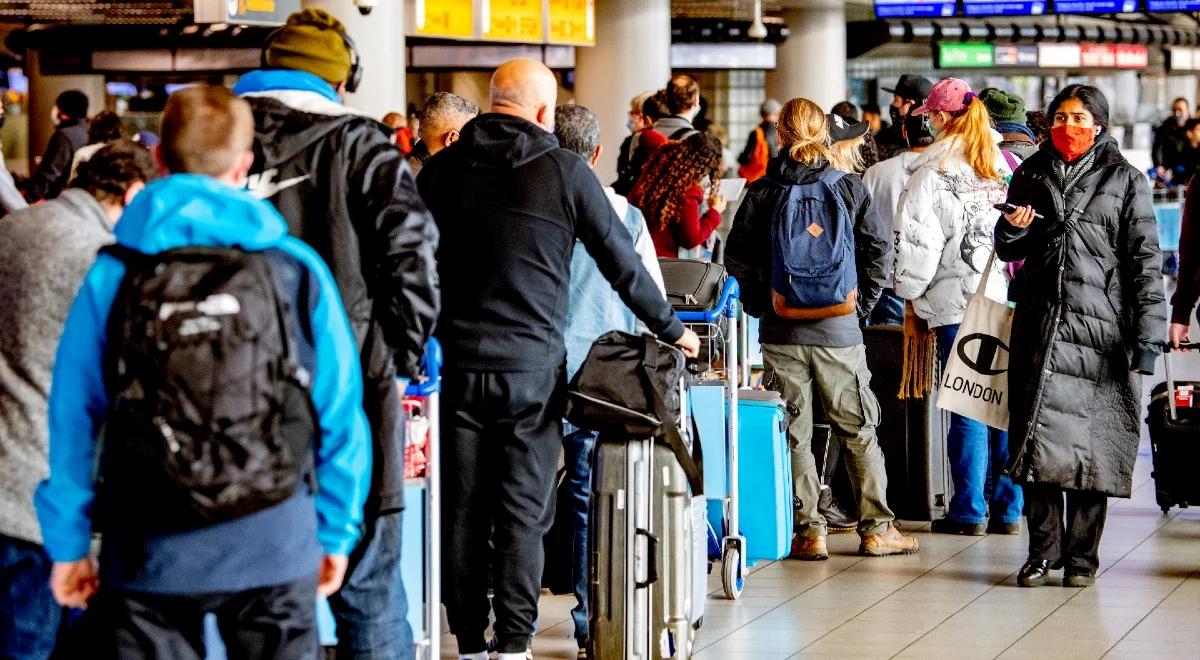 Kolejne kraje wzywają swoich obywateli do opuszczenia Ukrainy. "Sytuacja jest nieprzewidywalna"