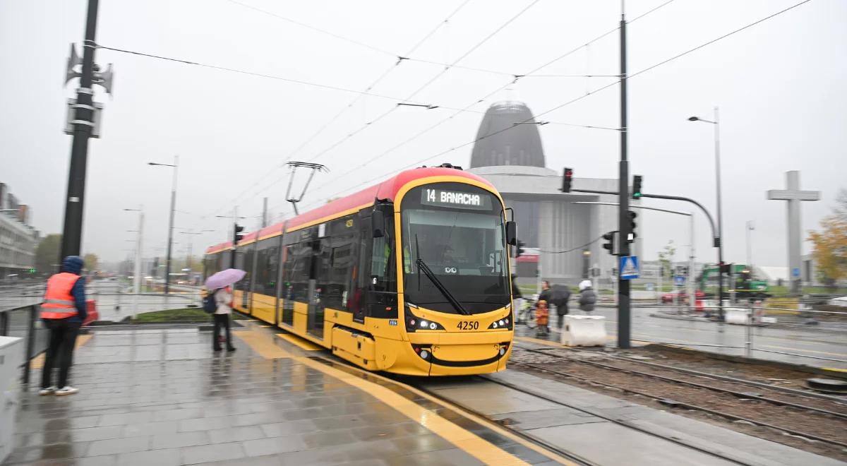 Zderzenie tramwajów w Warszawie. Kilka osób trafiło do szpitala, w tym dzieci