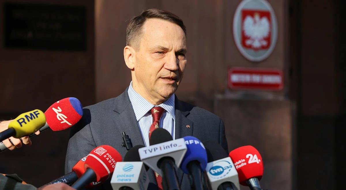 Sikorski: jestem w kontakcie z osobami z otoczenia Donalda Trumpa