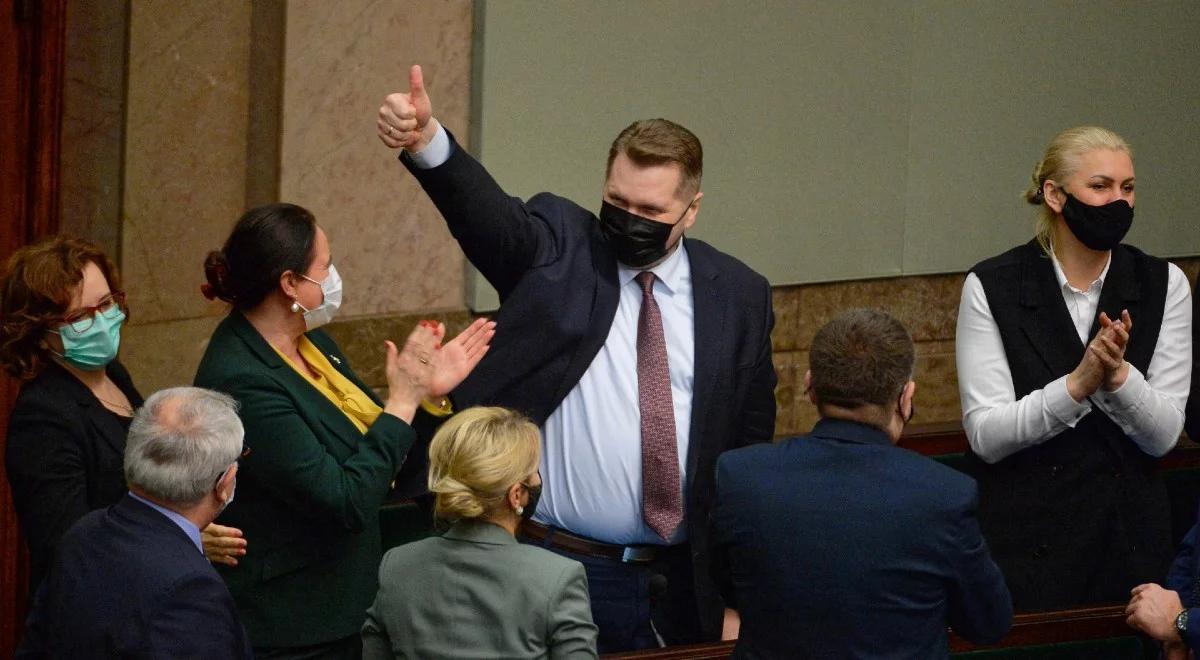 Przemysław Czarnek po głosowaniu nad prawem oświatowym: ustawa radykalnie rozszerzy uprawnienia rodziców