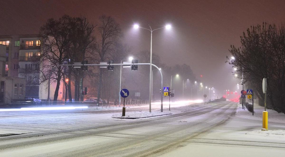 Pogoda: w nocy opady śniegu i wiatr. Możliwe zawieje i zamiecie