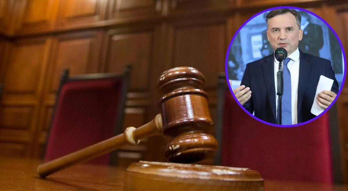 Sąd zakazał Ziobrze wypowiadać się na temat Holland. Wiemy kim jest sędzia, który wydał wyrok