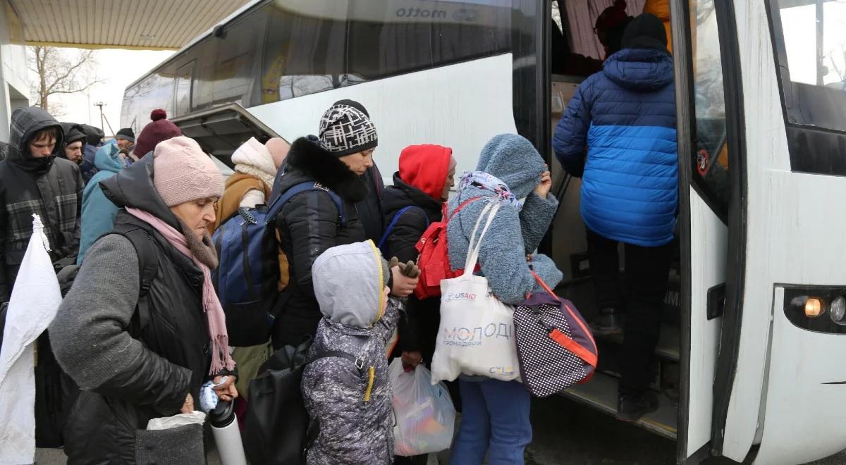 Na granicy z Estonią koczowali ukraińscy uchodźcy. Rosjanie wywieźli ich w nieznanym kierunku