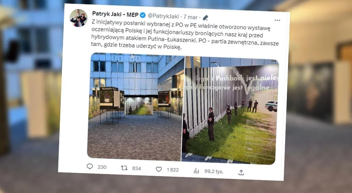 "Nieprawdziwy i zakłamany przekaz". PiS krytykuje wystawę w PE współtworzoną przez Ochojską