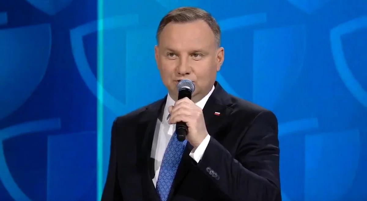 Prezydent Andrzej Duda: cieszę się, że rządowa pomoc sprawnie trafia do firm