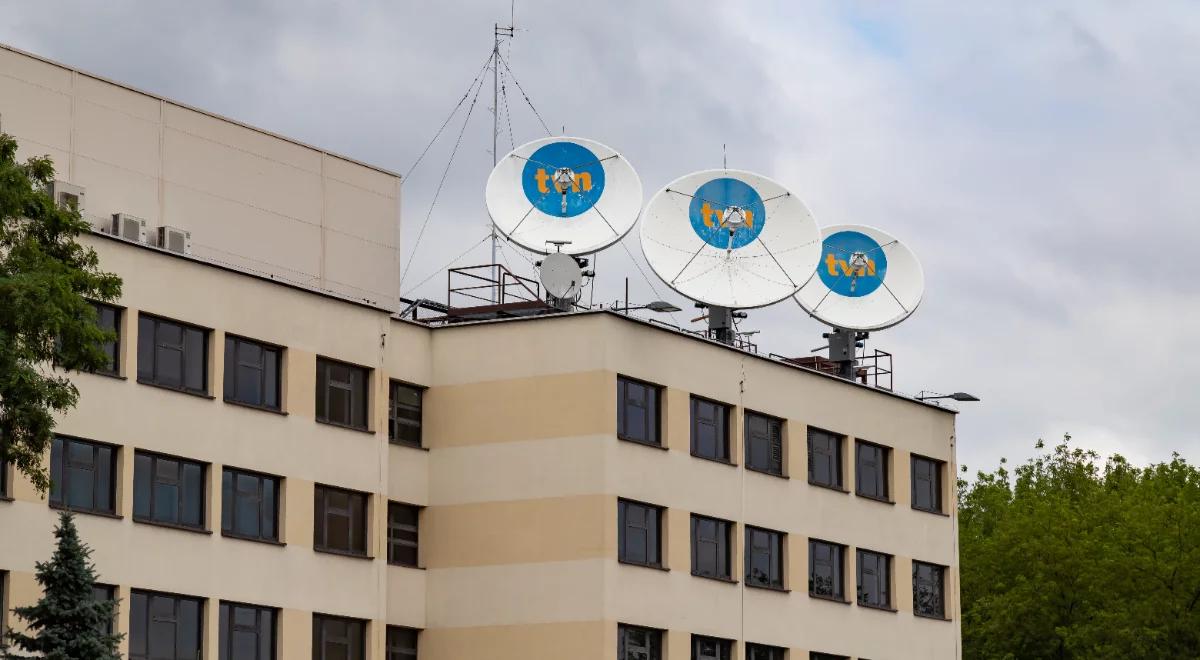 Masowe skargi do KRRiT na materiał TVN o Janie Pawle II. Widzowie zarzucają m.in. nierzetelność