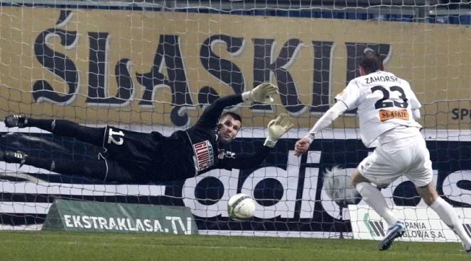 Derby Śląska dla Górnika. Trela uchronił Piasta od wyższej porażki