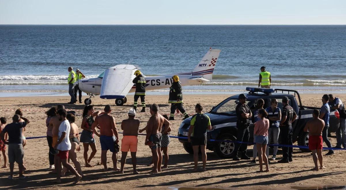 Awaryjne lądowanie samolotu na zatłoczonej portugalskiej plaży. Nie żyje mężczyzna i 8-latka