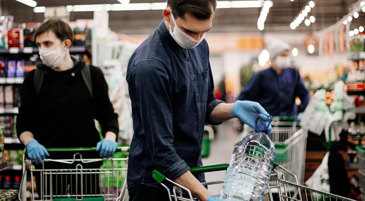 Trudniej będzie obejść zakaz handlu w niedziele. Sejm przyjął zmiany w przepisach