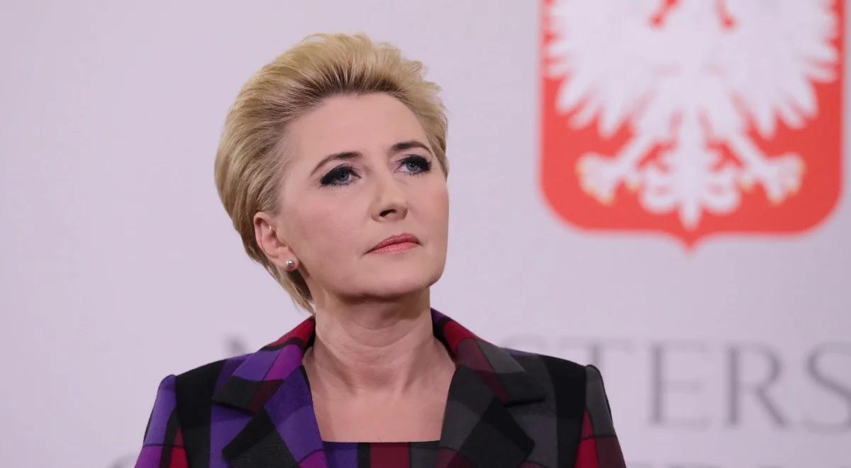 List nauczycieli do Agaty Kornhauser-Dudy. Andrzej Dera: to atak na nią