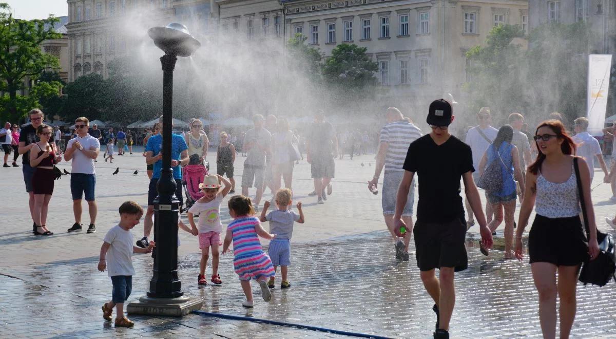 Polska zrobi się cała czerwona. Alerty IMGW przed upałem