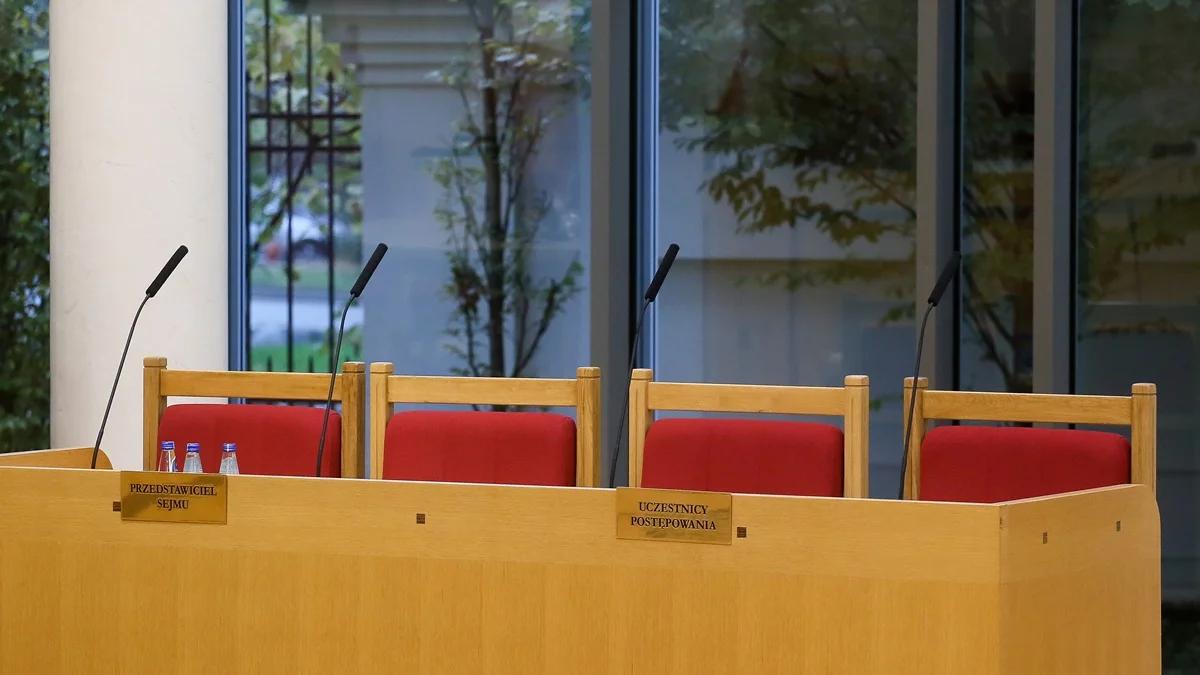 Komisja sprawiedliwości rekomenduje przyjęcie projektu o TK