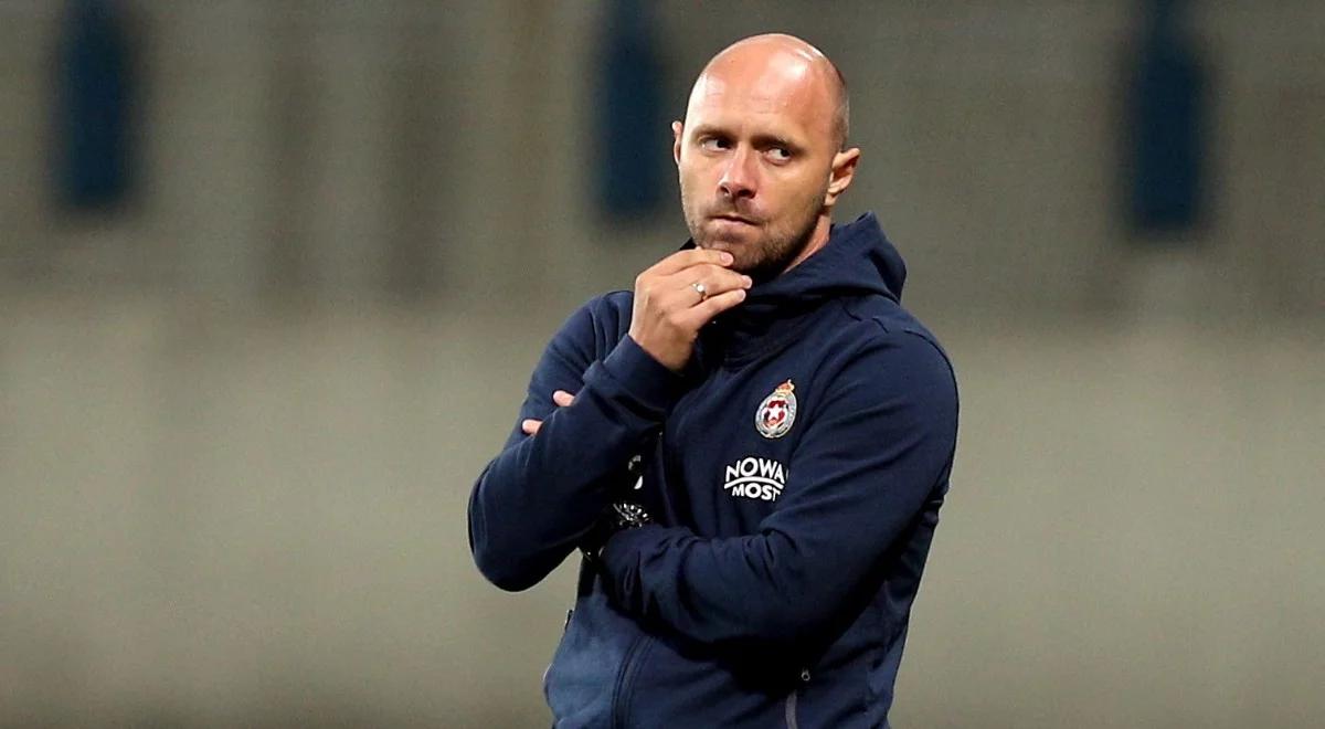 Ekstraklasa: kibice Wisły Kraków chcą dymisji trenera. Skowronek: nigdy się nie poddaję