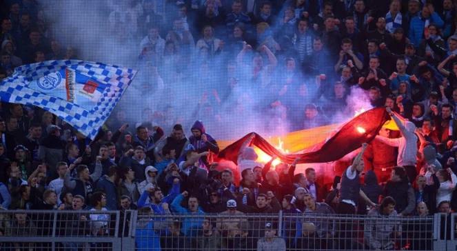 Liga Mistrzów: UEFA ukarze Zenit za skandaliczne zachowanie kibiców?