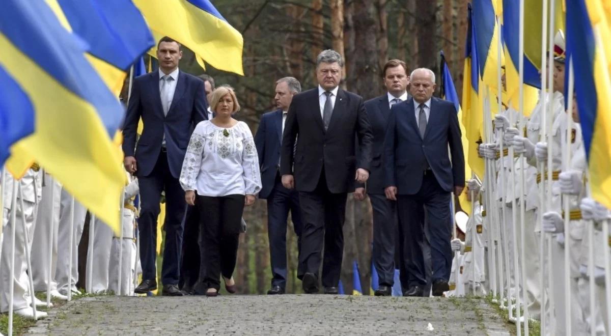 Petro Poroszenko oddał hołd pomordowanym Polakom. "Bykownia stała się ważnym elementem wspólnej pamięci"