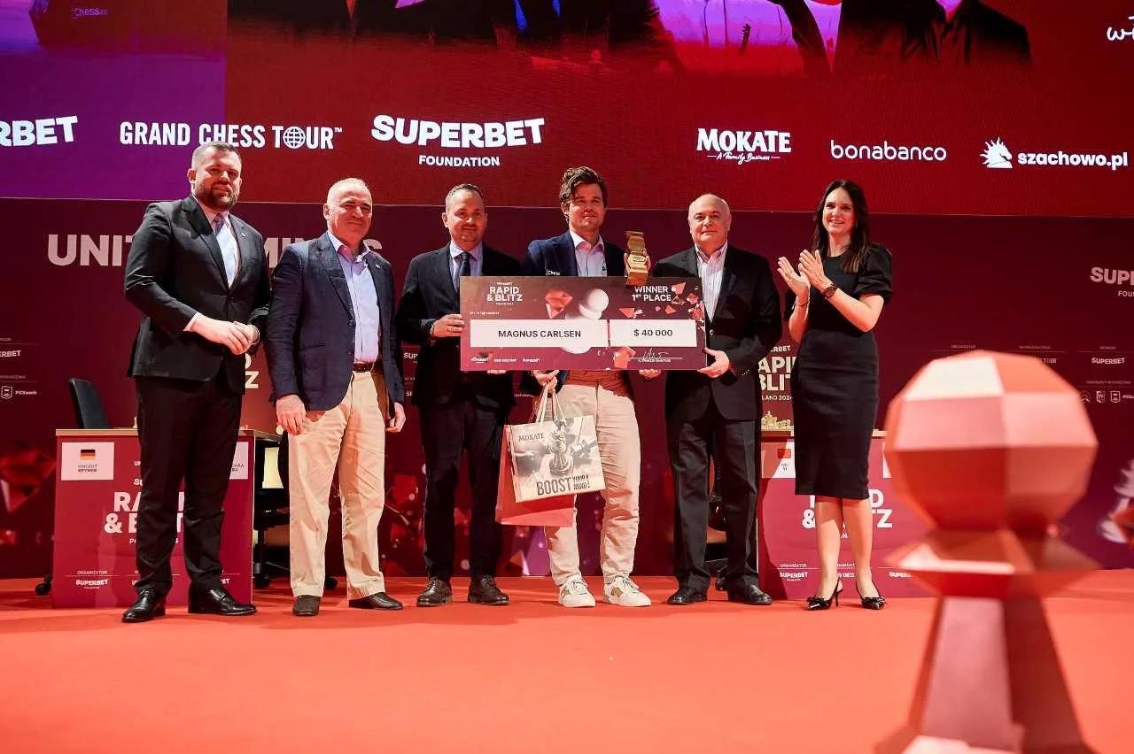 Superbet Rapid & Blitz 2024. Magnus Carlsen zwycięzcą turnieju. Wysokie miejsce Jana-Krzysztofa Dudy