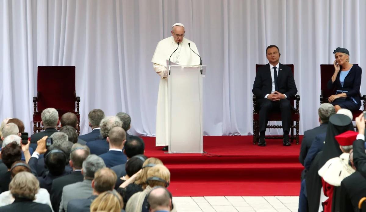 Papież: trzeba stale działać na rzecz sprawiedliwości i pokoju