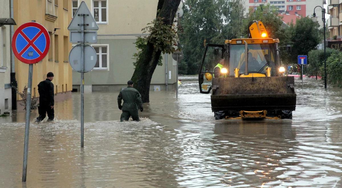 Zagrożenie powodziowe w Elblągu. Wojewoda prosi wojsko o pomoc