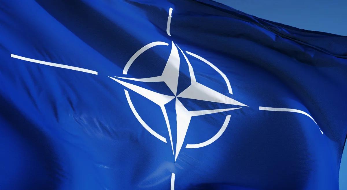 "Z zadowoleniem przyjmujemy te kroki". Kwatera Główna NATO o ustawie o obronie ojczyzny