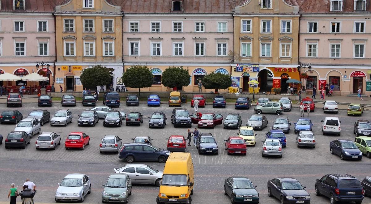 Nie tylko cofnięty licznik. Jeszcze więcej używanych aut w Polsce