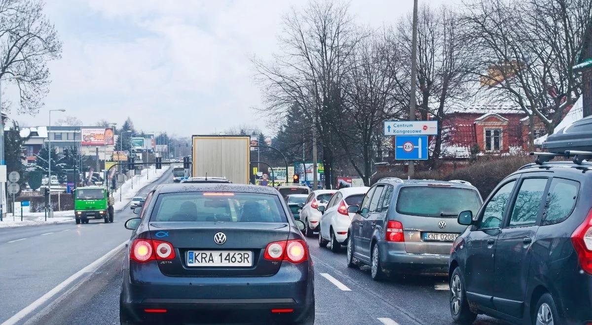 Turyści wracają z sylwestra w Zakopanem. Utrudnienia w ruchu drogowym