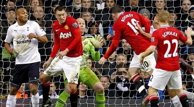 Young bez skrupułów dobijał "Koguty" na White Hart Lane