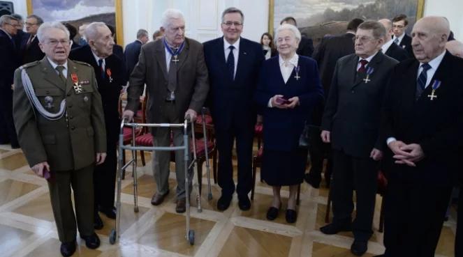 Prezydent odznaczył Żołnierzy Wyklętych. "Toczyli walkę w warunkach beznadziejnych"