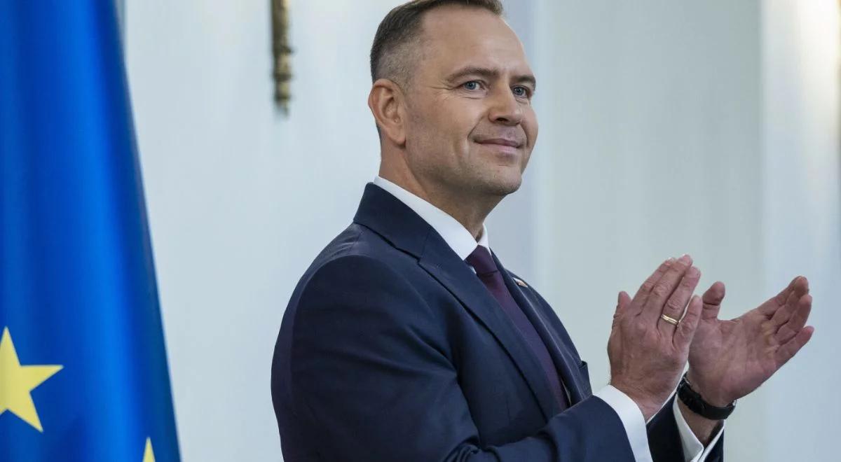 Pierwsze decyzje Karola Nawrockiego. Jak Polacy je oceniają?