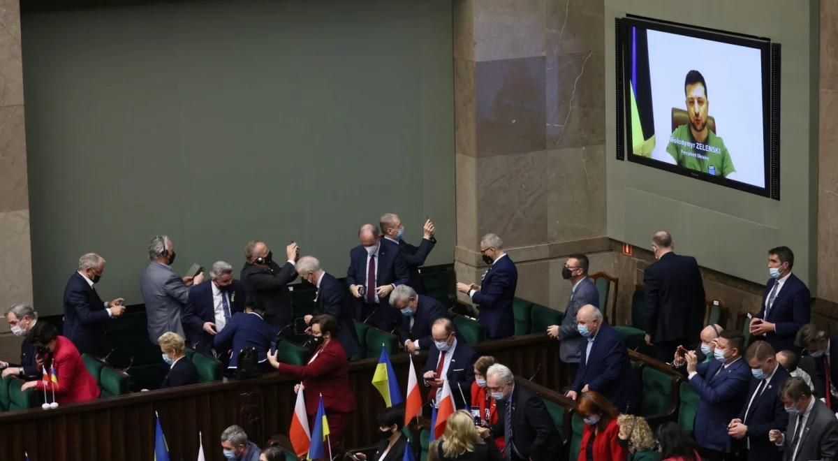 Przemówienie Zełenskiego w Sejmie. Potocki: naprawdę staliśmy się bratnimi narodami