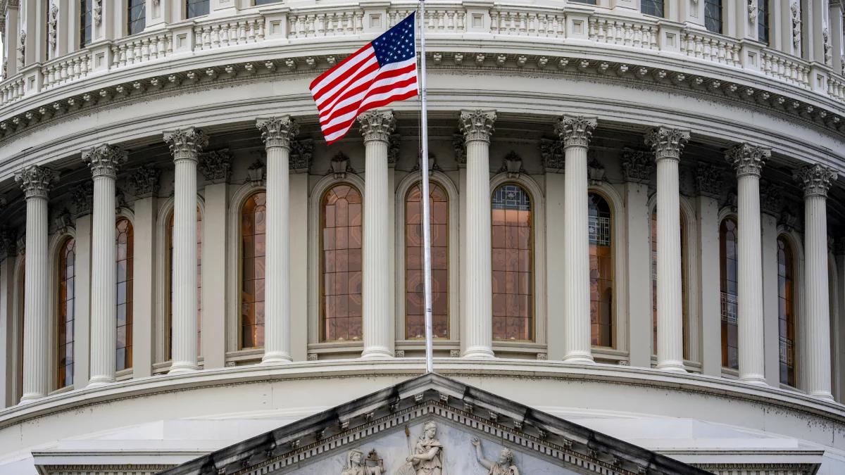 Shutdown w USA. "800 tysięcy pracowników nie otrzyma wynagrodzenia"