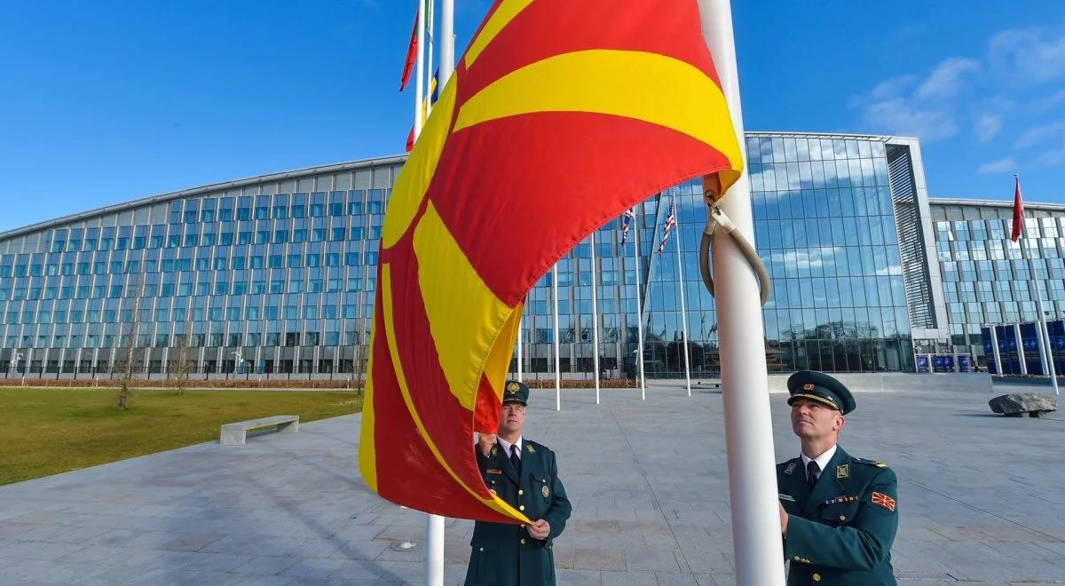 "Nie jesteśmy już sami". W Brukseli ceremonia przyjęcia Macedonii Północnej do NATO