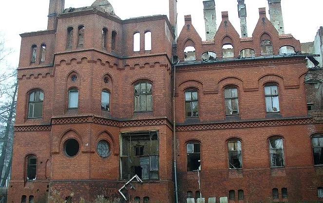 Sokołowsko: zawaliła się ściana sanatorium z XIX w.