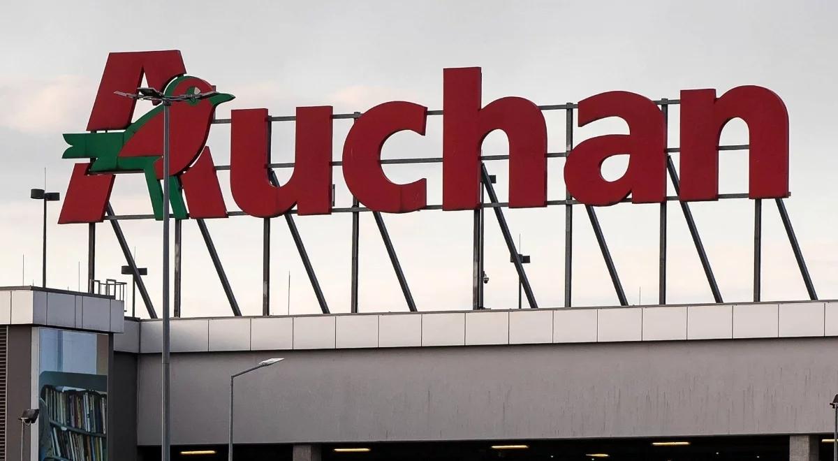 Auchan wycofuje wodę mineralną. Bakterie kałowe w środku