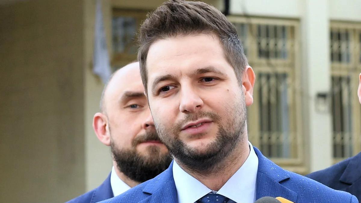 "Zmiana filozofii myślenia o pracy urzędników". Kolejne pomysły Patryka Jakiego dla Warszawy