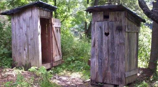 Skarby ze średniowiecznych wychodków