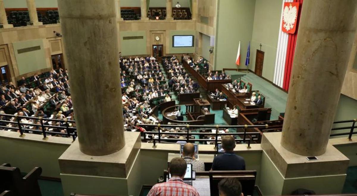 W Sejmie podatek bankowy oraz dodatek dla emerytów i rencistów
