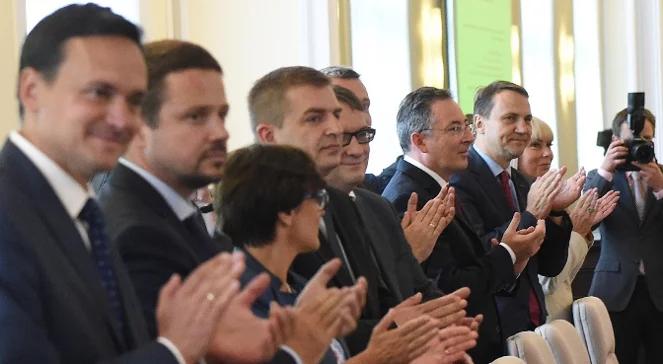 Rząd przyjął budżet na 2015 rok: PKB wzrośnie o  3,4 proc. i 46 mld deficytu 